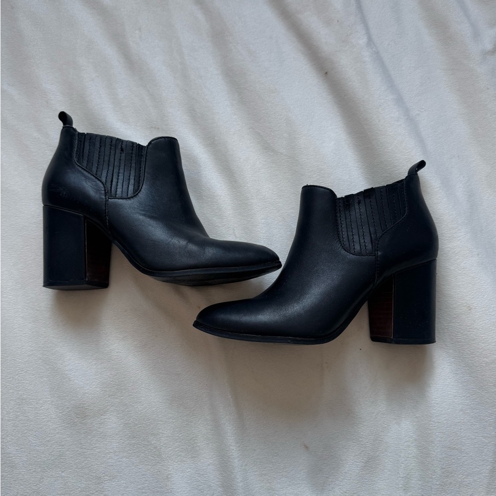 Kelsi Dagger Brooklyn healed booties